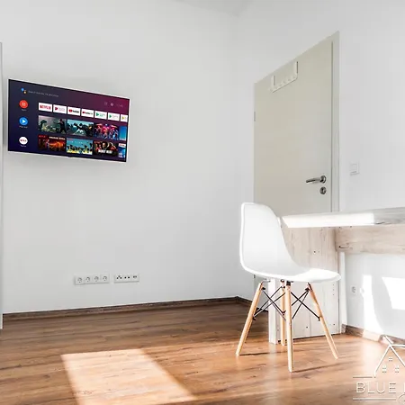 Blue House - Your Accomodation شقة توتلِنغين