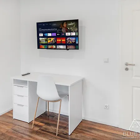 Blue House - Your Accomodation شقة توتلِنغين