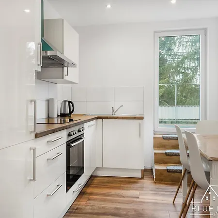Blue House - Your Accomodation * توتلِنغين