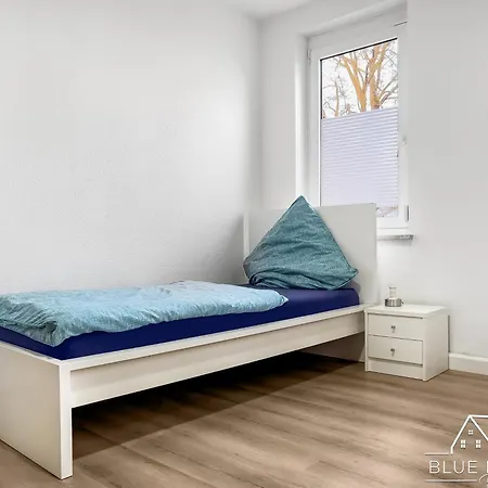 Blue House - Your Accomodation شقة توتلِنغين