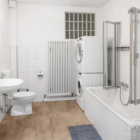 Blue House - Your Accomodation شقة توتلِنغين